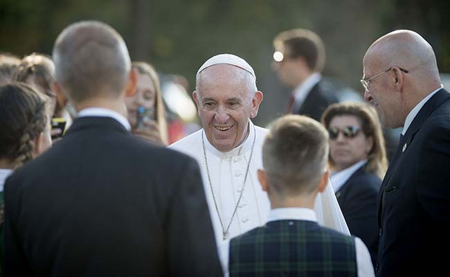 The Gay Man Who Got a Surprise Call From The Pope: 'I Would Like to Give You a Hug'