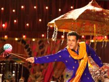 Salman Khan's <i>Prem Leela</i> in First <i>Prem Ratan Dhan Payo</i> Song