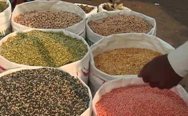 Government Acts Against Hoarders, Over 35,000 Tonnes of Pulses Seized in 10 States