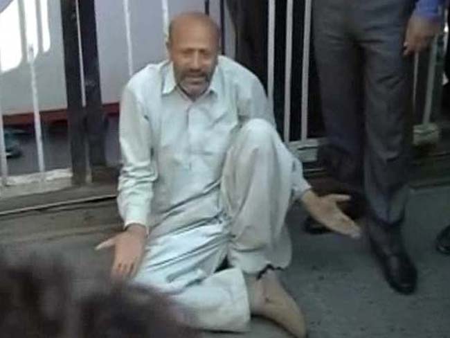 'विवादों' के इंजीनियर राशिद ने कहा था 'कोई 370 को छूकर दिखाए'