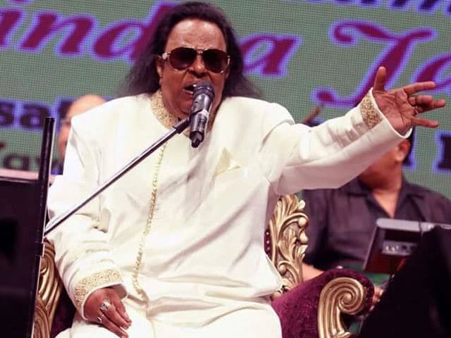 जन्म से नहीं थी आंखों की रोशनी, फिर भी संगीत की दुनिया के सम्राट बन गए रविंद्र जैन
