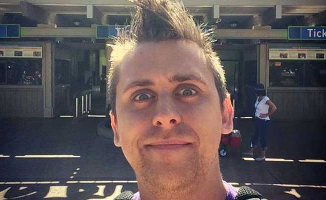 YouTuber Roman Atwood&rsquo;s Helicopter Grounded By FAA After Viral Stunt With Ashton Hall Led To Investigation