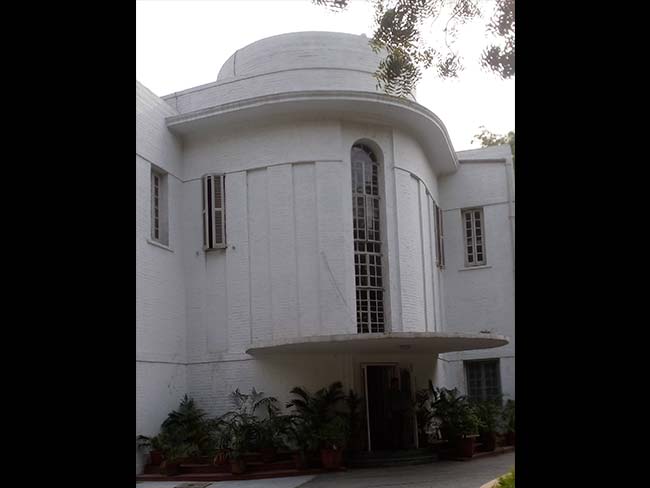 दिल्ली का यह खूबसूरत बंगला, जिसमें रहने से 'डरते' हैं मंत्री और अधिकारी