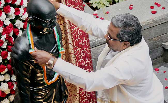 Congress Stages Protest Over Siddaramaiah Not Being Invited for NASSCOM Event