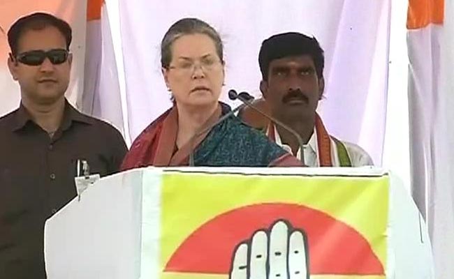 Sonia Gandhi Addresses Rally in Buxar: Highlights