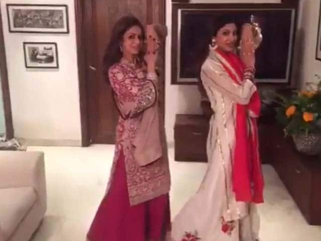 Karva Chauth Blockbuster: Sridevi, Shilpa Dubsmash Prem Ratan Dhan Payo Song