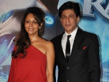 On 24th Anniversary, Shah Rukh Khan Thanks Gauri For Patience and Love