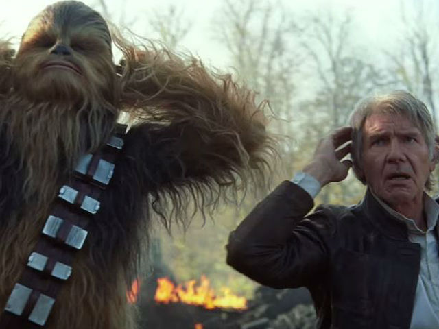 <i>The Force Awakens</i>: Fans Crash Ticket Sites, New Trailer Goes Viral