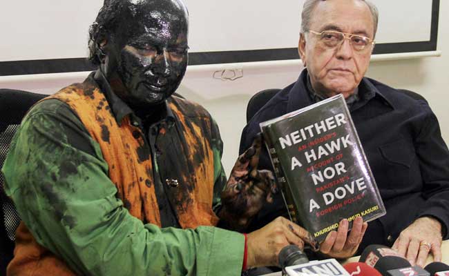 Congress Condemns Paint Attack on Sudheendra Kulkarni