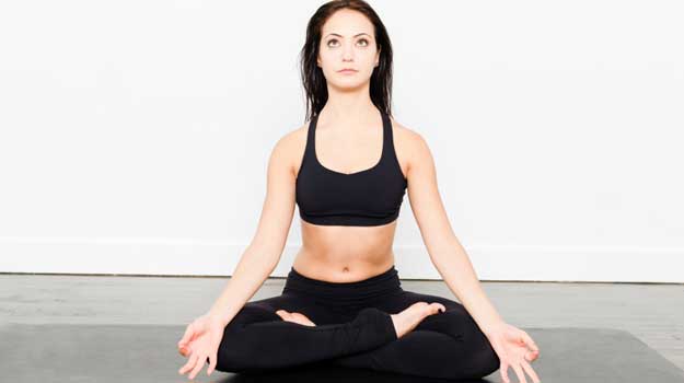 International Yoga Day 2023: अपने फेफड़ों पर प्रदूषण के बुरे असर को कम करने के लिए रोजाना करें ये 5 योग, लंग्स कैपेसिटी भी बढ़ेगी International Yoga Day 2023: अपने फेफड़ों पर प्रदूषण के बुरे असर को कम करने के लिए रोजाना करें ये 5 योग, लंग्स कैपेसिटी भी बढ़ेगी