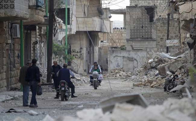 After Russian Strikes, Syria's Newly Displaced Scramble for Shelter