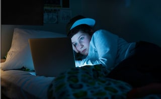 Staying Up Late at Night Could Make You Fat