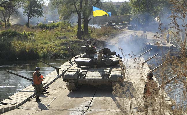 Ukraine Starts Pull-Back of Tanks, Light Artillery in East: Military