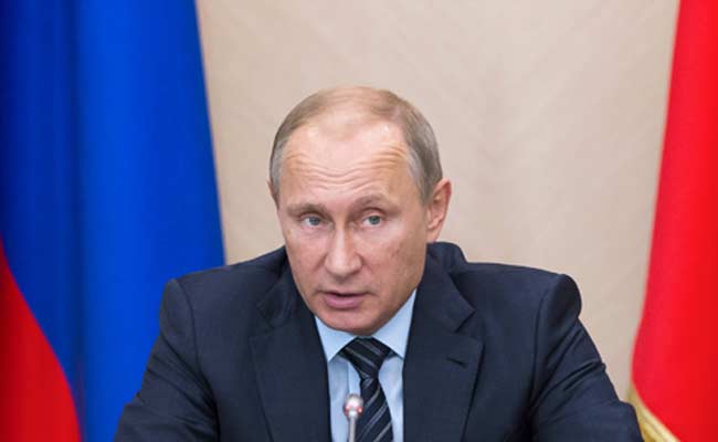 Vladimir Putin Says Russia Stepping Up Fight on Terrorism After Syria Strikes