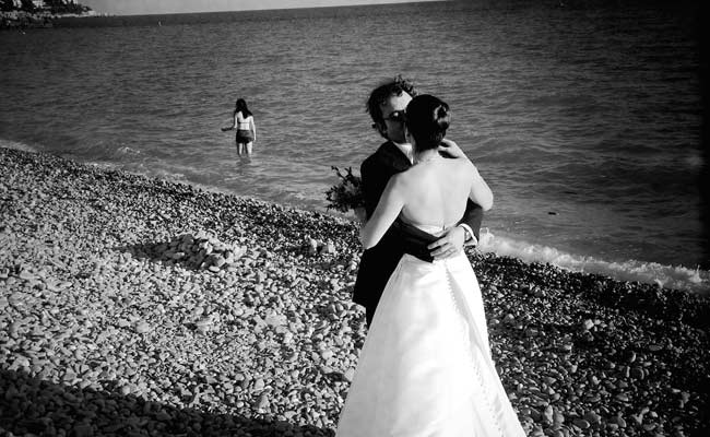 How Marriage, Birthplace Help Cancer Patients Live Longer