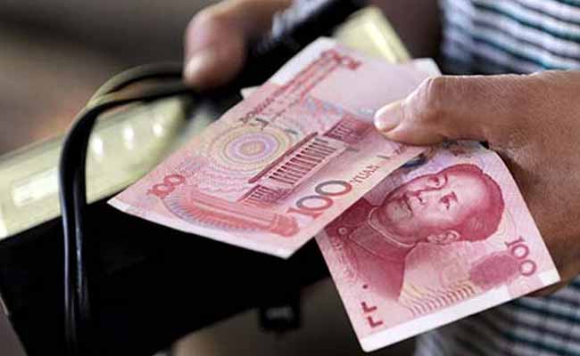 China Gives Currency Largest Boost in a Decade