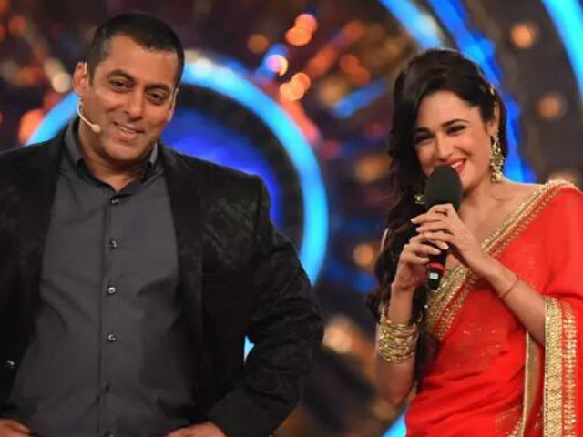 <I>Bigg Boss 9</I>: Won't Create Unnecessary Controversy, Says Yuvika Chaudary