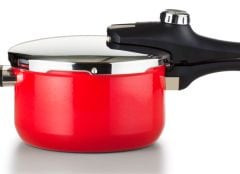 Pressure Cooker: Your Buying Guide to the Hottest, Fanciest Models This Diwali Season Pressure Cooker: Your Buying Guide to the Hottest, Fanciest Models This Diwali Season