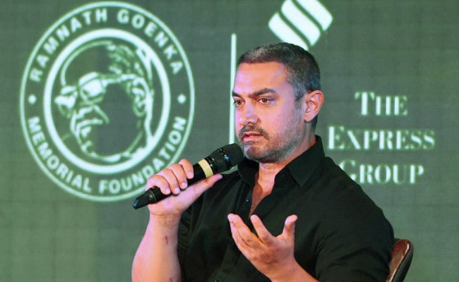 प्राइम टाइम इंट्रो : आमिर के बयान से सुलगा देश में असहनशीलता का सवाल