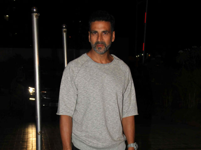 Akshay Kumar Hasn't 'Decided About' <I>Kaththi</i> Remake Yet