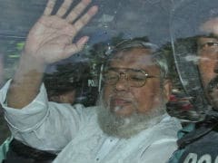 Bangladesh Hangs Opposition Leaders for War Crimes