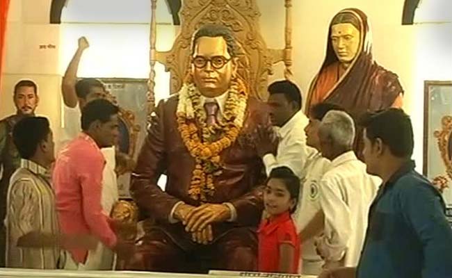 People Should Swear by Constitution Instead of Religious Books: Shiv Sena