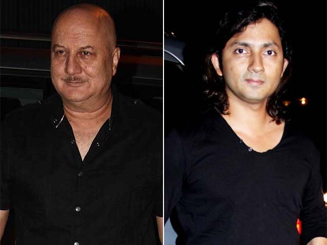 Anupam Kher vs Shirish Kunder in Mini Twitter Battle Over Aamir Khan