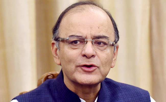 Arun Jaitley to Visit UAE on November 15 to Attract Investment