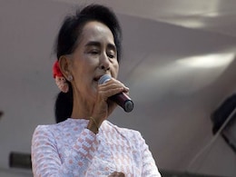 Suu Kyi Party Says on Track to Win Over 70 Per Cent of Seats in Myanmar Poll Suu Kyi Party Says on Track to Win Over 70 Per Cent of Seats in Myanmar Poll