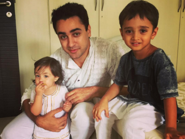 Aamir's Son and Imran's Daughter Make a Cute 'Baby Sandwich' in This Pic