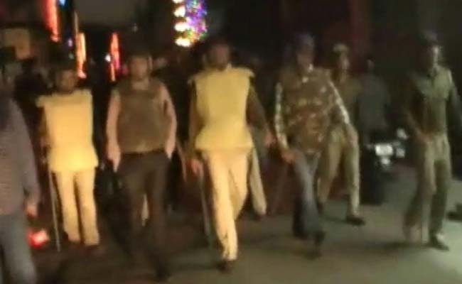 बरेली में दो लोगों की मौत के बाद बवाल, भीड़ ने पुलिस थाने को फूंका