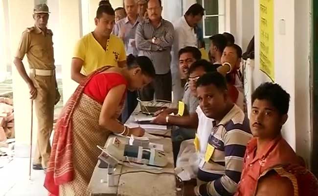 बिहार चुनाव : आखिरी चरण में भी हुई बंपर वोटिंग ने तोड़े सारे रिकॉर्ड
