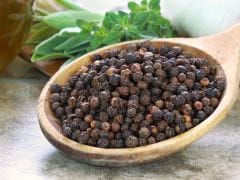 Black Pepper For Common Cold: 2 Easy Home Remedies That May Work Like Magic