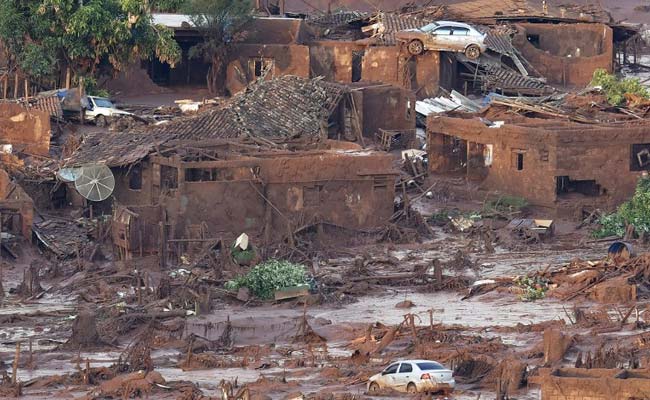 2 Dead, 28 Missing as Recovery Proceeds Near Burst Brazil Dams