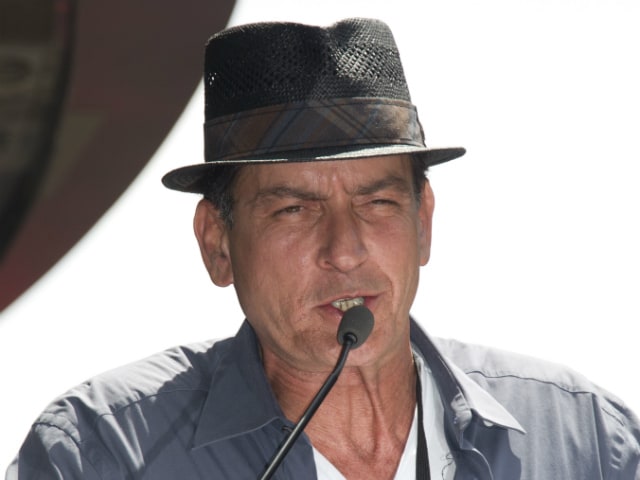 Charlie Sheen is Expected to Reveal He's HIV Positive Live on TV