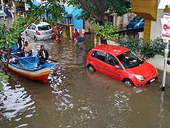 बारिश से बेहाल तमिलनाडु में अब तक 71 की मौत, 500 करोड़ के राहत पैकेज का ऐलान