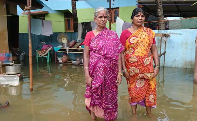 In Chennai, Rain-Affected Families Allege Eviction From Relief Centres