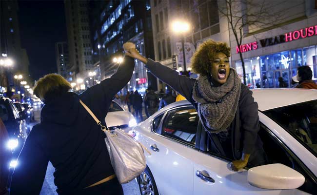 Video Shows Cop Shot Black Teen 16 Times: Protest Erupts in Chicago