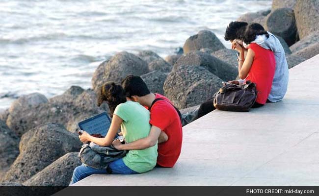 Now, Mumbai Cops Can't Harass Couples Using Sec 110 of Bombay Police Act
