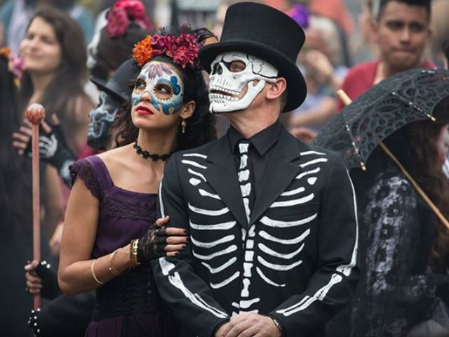 SPECTRE and James Bond Keep Day of the Dead Date With Mexico