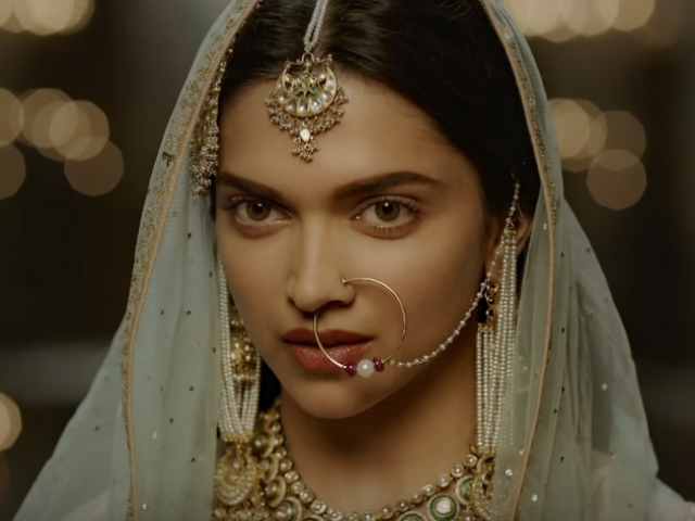 Deepika Padukone's <I>Bajirao Mastani</i> to Release in Tamil, Telugu