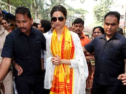 'Yes', Deepika Padukone Prayed for Ranbir Kapoor at Siddhivinayak Temple 'Yes', Deepika Padukone Prayed for Ranbir Kapoor at Siddhivinayak Temple
