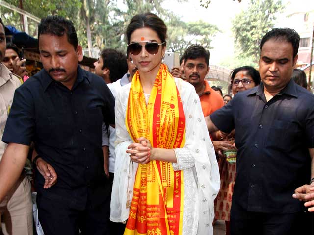 'Yes', Deepika Padukone Prayed for Ranbir Kapoor at Siddhivinayak Temple