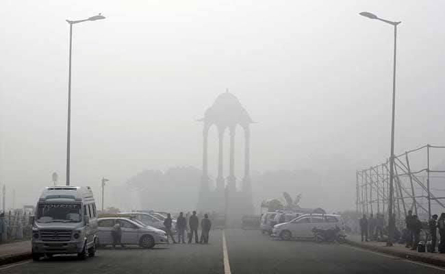 Smog Chokes Delhi, Beijing as Climate Talks Begin