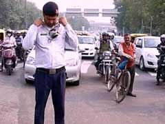 Traffic Cops in Delhi Most Vulnerable to Air Pollution, Say Experts