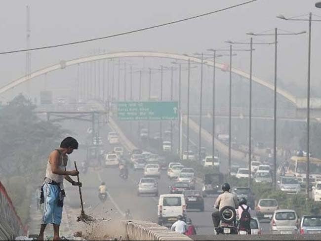 दुखद : दिल्ली प्रदूषण के मामले में टॉप पर पहुंची, कैंसर तक का खतरा बढ़ा