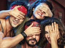 Shah Rukh Khan Facepalms Kajol and the <i>Dilwale</i>