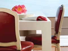 Catering to the Family Dining Room's Full Plate Catering to the Family Dining Room's Full Plate