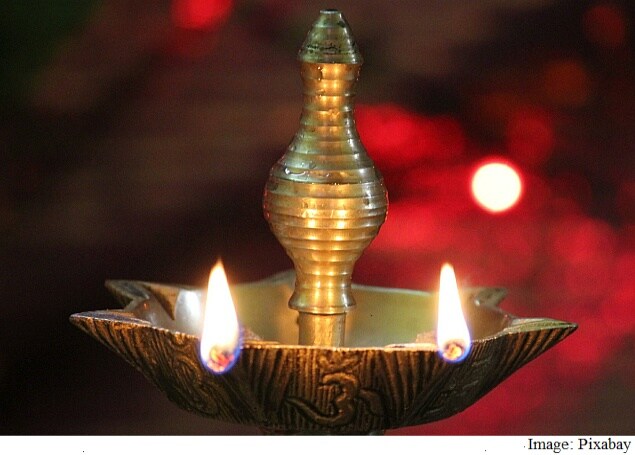 सेफ और हेल्दी दिवाली मनाने के लिए इन 8 टिप्स को जरूर रखें याद, हर पल होगा यादगार, अपनों से मिलेगा प्यार