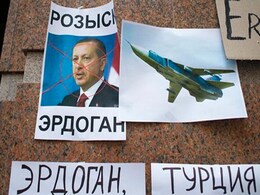 Recep Erdogan Dolls Burned, Buried as Russia Fumes at Turkey Recep Erdogan Dolls Burned, Buried as Russia Fumes at Turkey